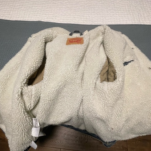 Levi’s winter Jean jacket - Picture 4 of 4
